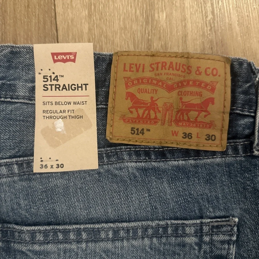 Levi Strauss Medium Wash Straight Leg Jeans 514 36X30 Regular Fit Casual NWT‎